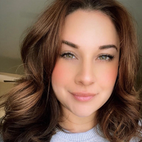 Camielle Hernadez Team Member